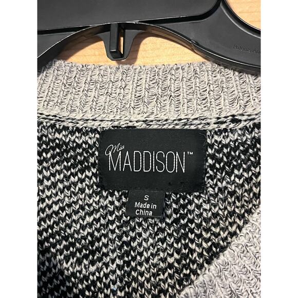 Mia Maddison Patterned Cardigan Women’s Size Small - Picture 3 of 3